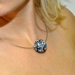 Náhrdelník z kolekce BlackAndWhite